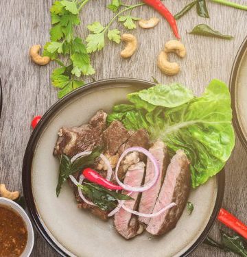 Allowing your cat to roam outdoors